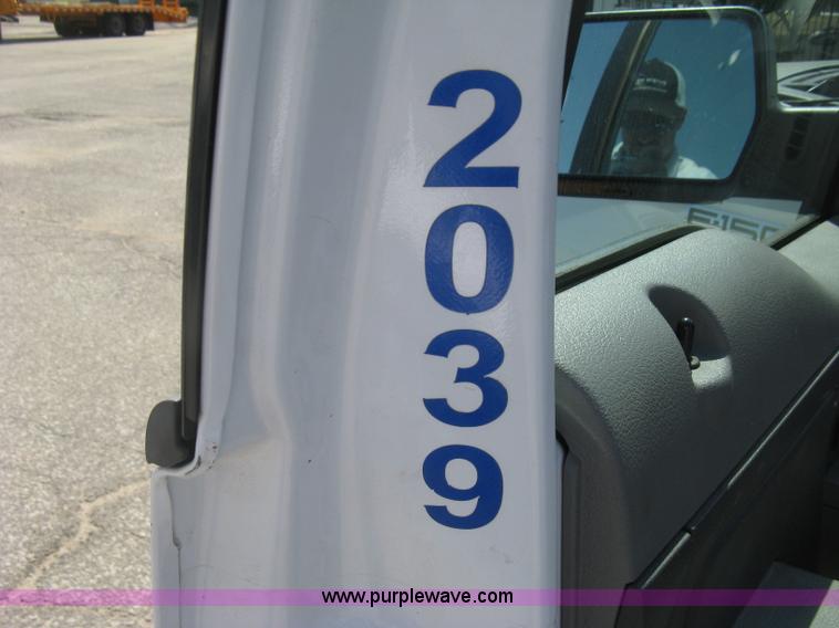 image for item E7933 2008 Ford F150 XLT pickup truck