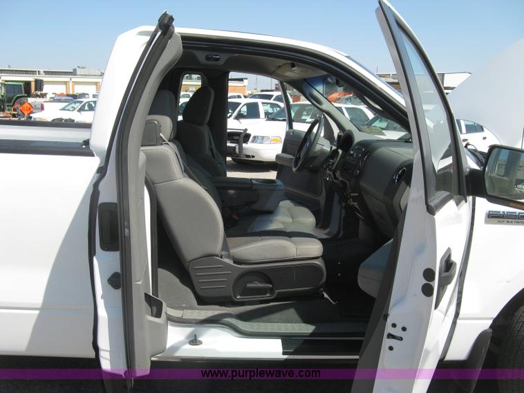 image for item E7933 2008 Ford F150 XLT pickup truck