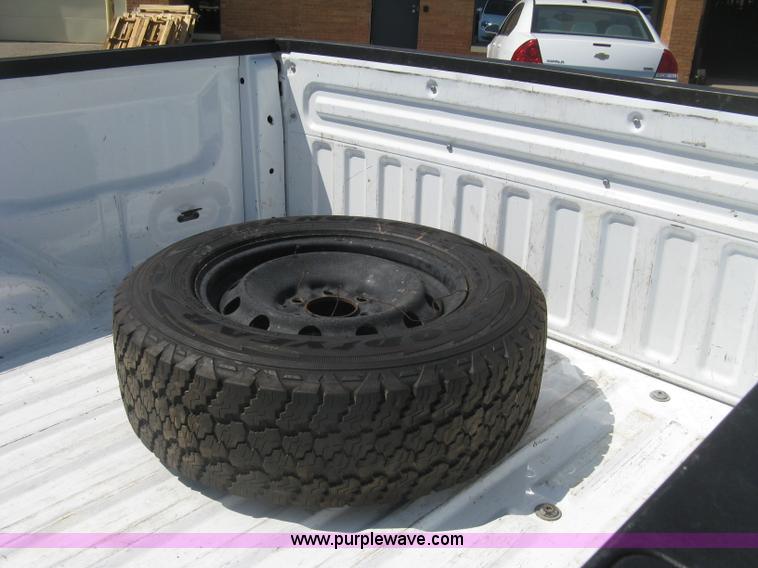 image for item E7933 2008 Ford F150 XLT pickup truck