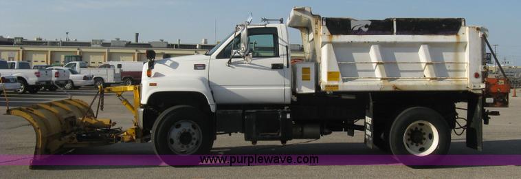 image for item E7938 2001 GMC C7500 dump truck