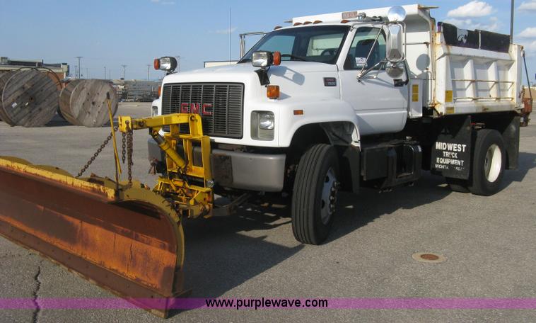 image for item E7938 2001 GMC C7500 dump truck