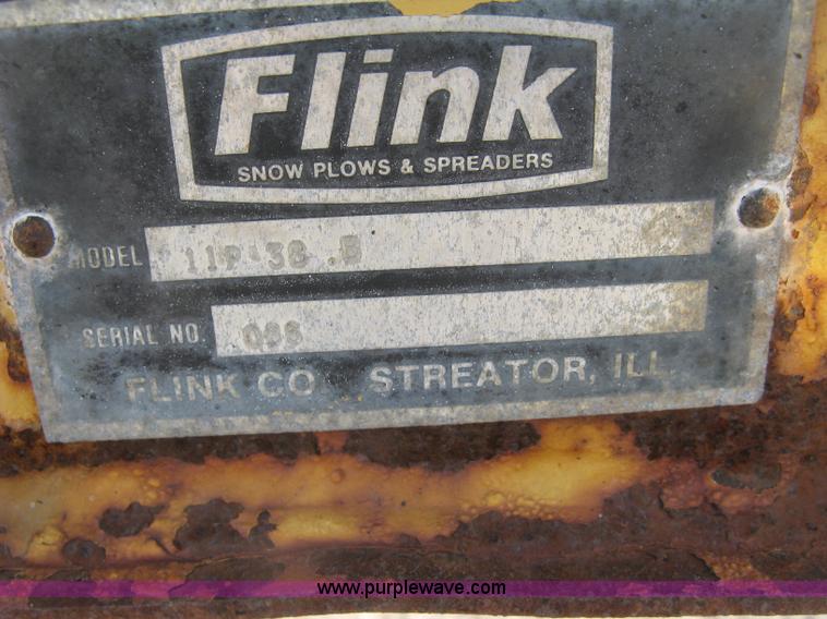 image for item E7938 2001 GMC C7500 dump truck