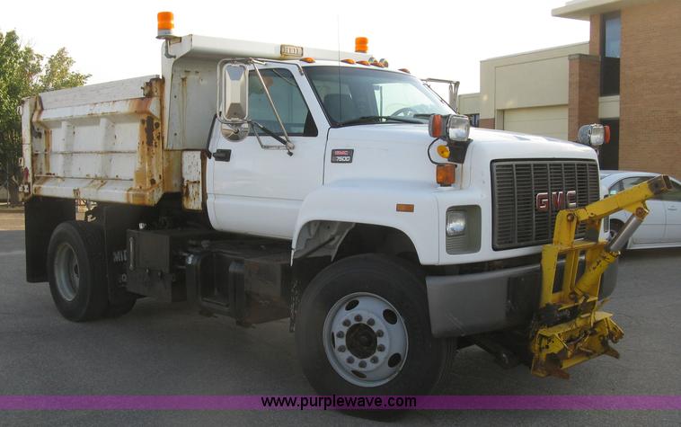 image for item E7939 2001 GMC C7500 dump truck