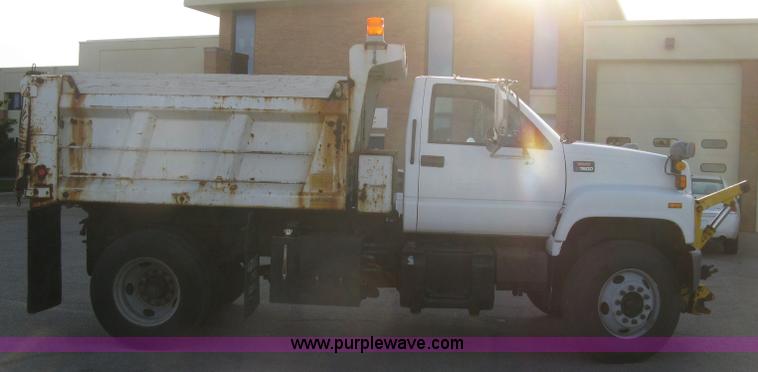 image for item E7939 2001 GMC C7500 dump truck
