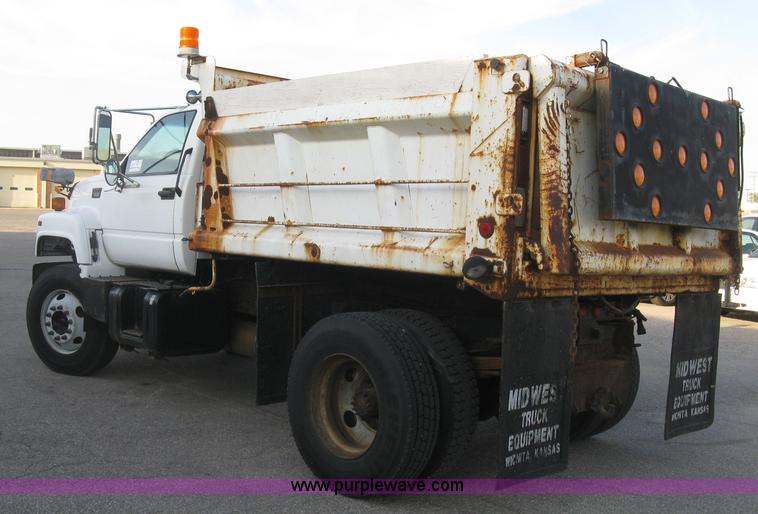 image for item E7939 2001 GMC C7500 dump truck