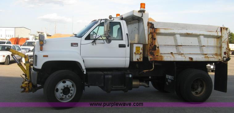 image for item E7939 2001 GMC C7500 dump truck