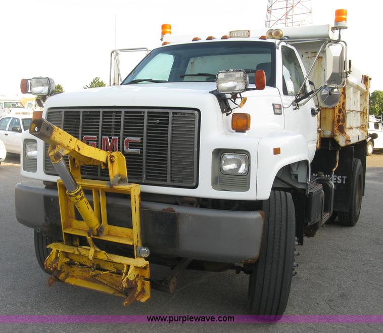 image for item E7939 2001 GMC C7500 dump truck