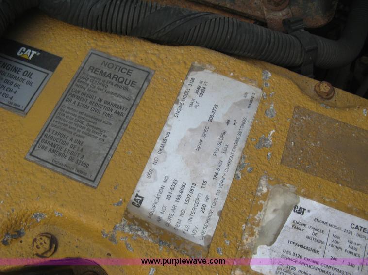 image for item E7939 2001 GMC C7500 dump truck