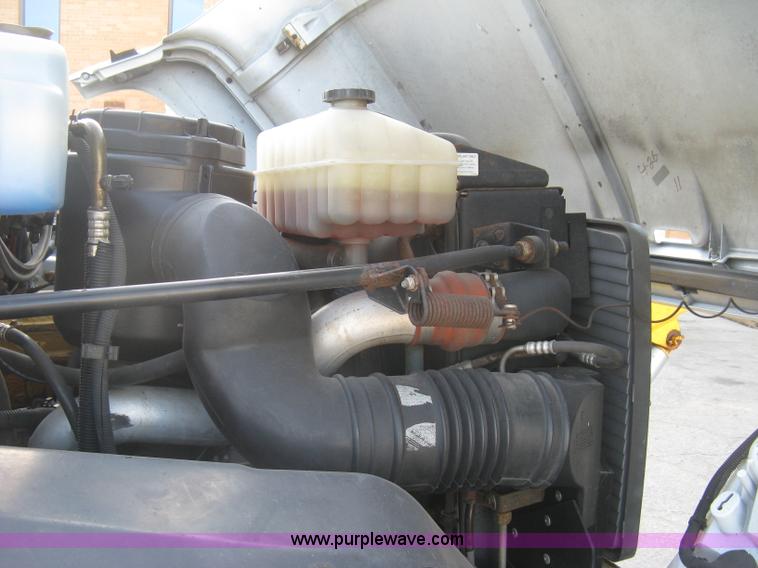 image for item E7939 2001 GMC C7500 dump truck