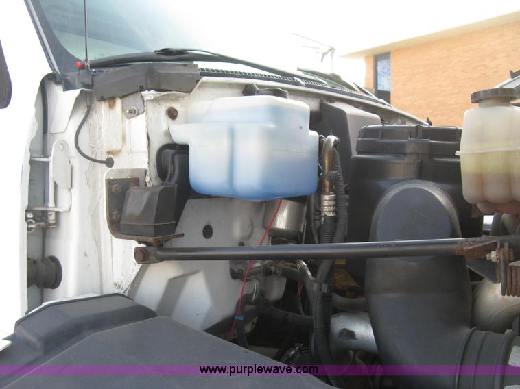 image for item E7939 2001 GMC C7500 dump truck