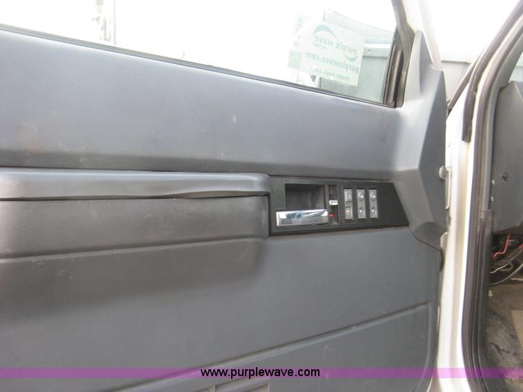 image for item E7939 2001 GMC C7500 dump truck