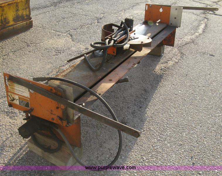 image for item E7939 2001 GMC C7500 dump truck