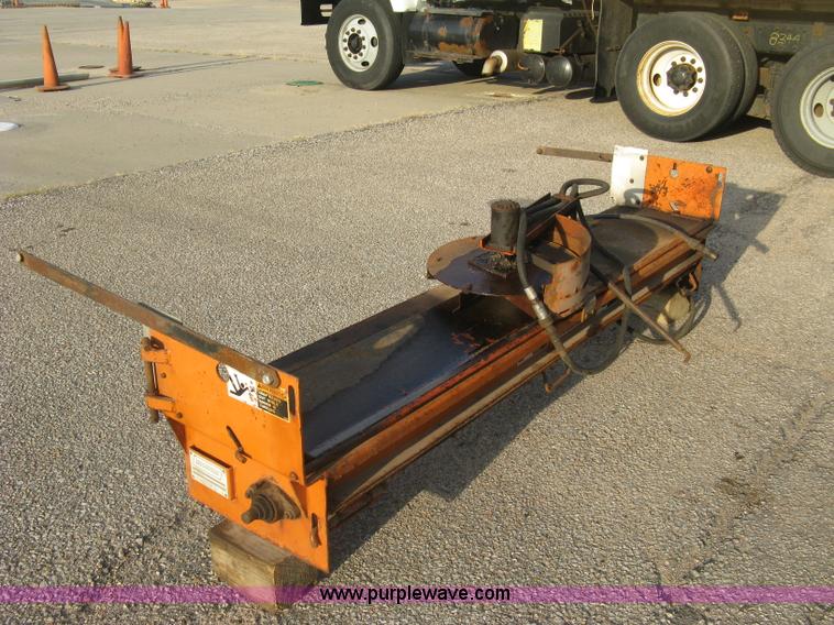 image for item E7939 2001 GMC C7500 dump truck