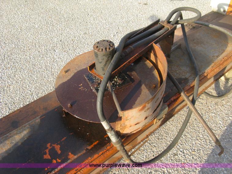 image for item E7939 2001 GMC C7500 dump truck