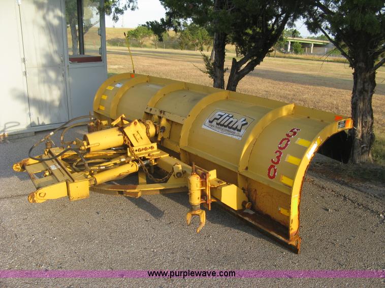 image for item E7940 2004 International 7400 dump truck