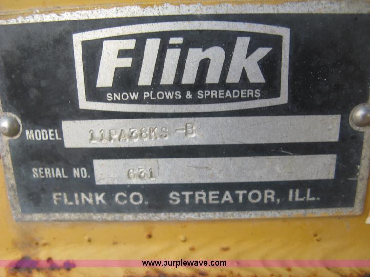 image for item E7940 2004 International 7400 dump truck