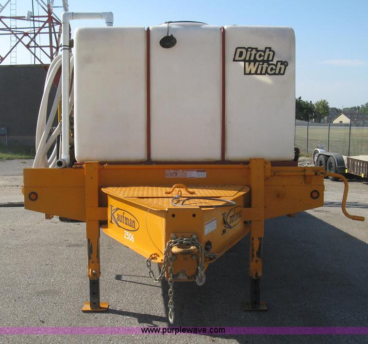 image for item E7941 2013 Kaufman equipment trailer