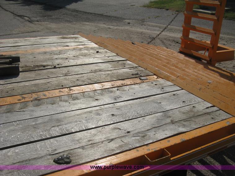 image for item E7941 2013 Kaufman equipment trailer