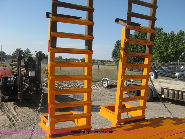 image for item E7941 2013 Kaufman equipment trailer