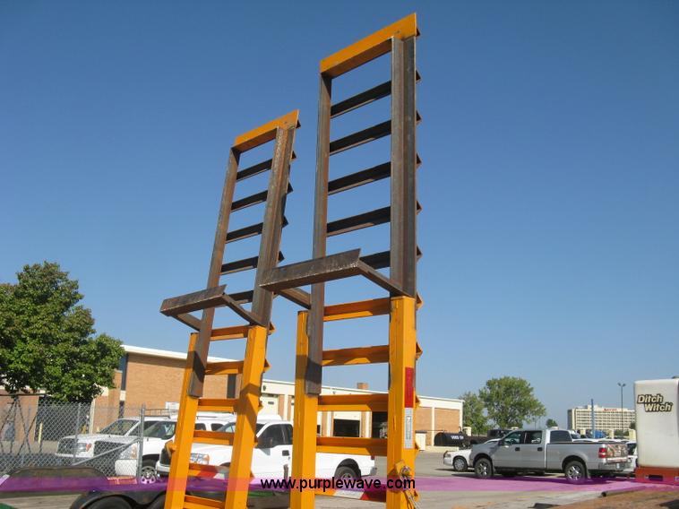 image for item E7941 2013 Kaufman equipment trailer