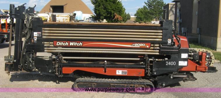 image for item E7942 2005 Ditch Witch JT2020 Mach 1 directional drill