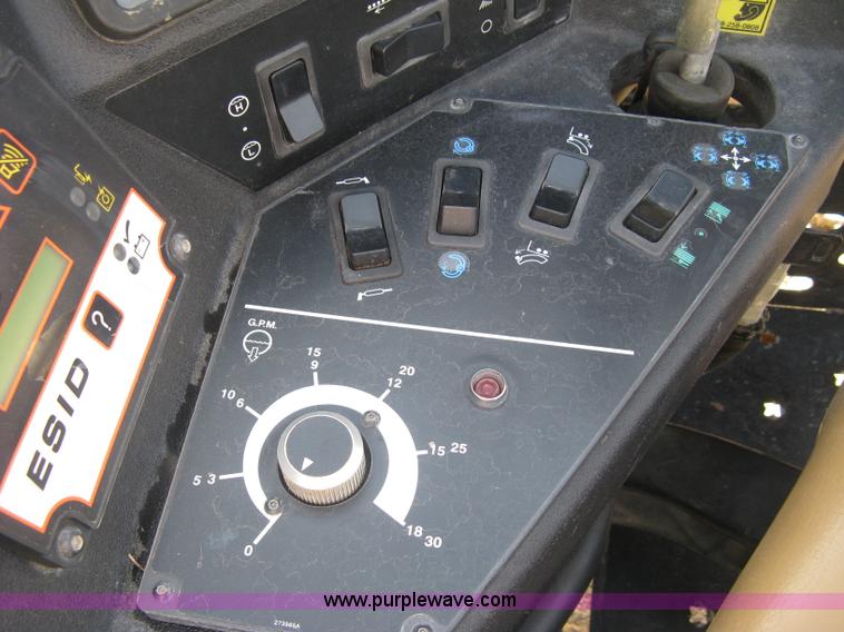 image for item E7942 2005 Ditch Witch JT2020 Mach 1 directional drill