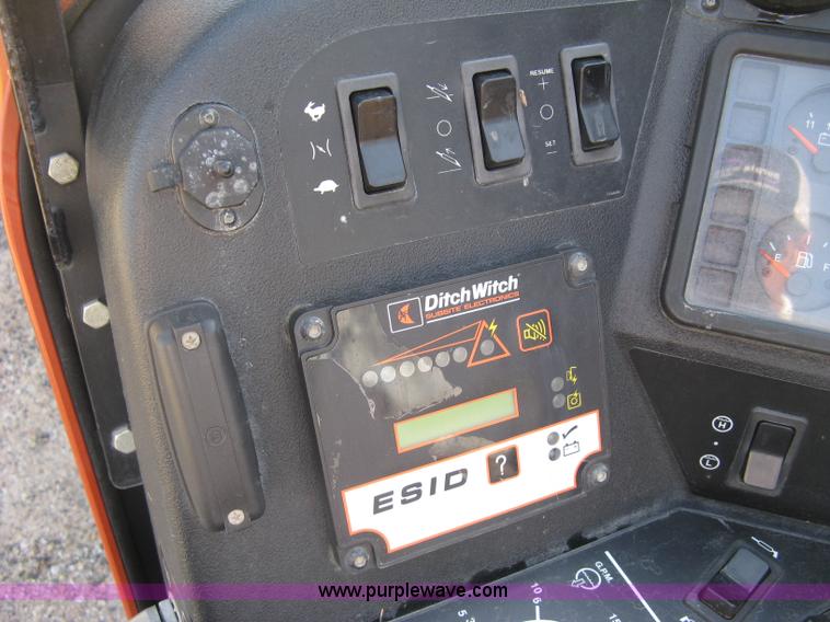 image for item E7942 2005 Ditch Witch JT2020 Mach 1 directional drill