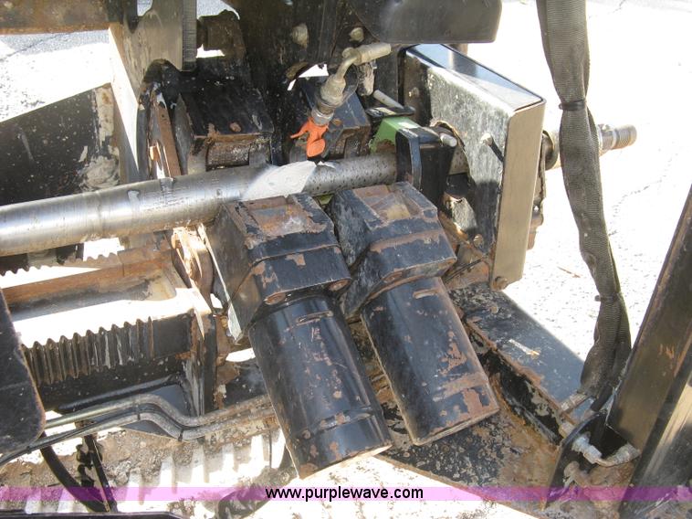 image for item E7942 2005 Ditch Witch JT2020 Mach 1 directional drill