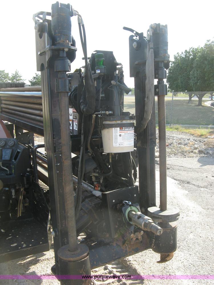 image for item E7942 2005 Ditch Witch JT2020 Mach 1 directional drill