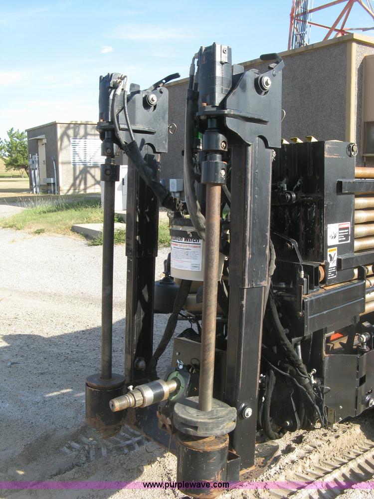 image for item E7942 2005 Ditch Witch JT2020 Mach 1 directional drill