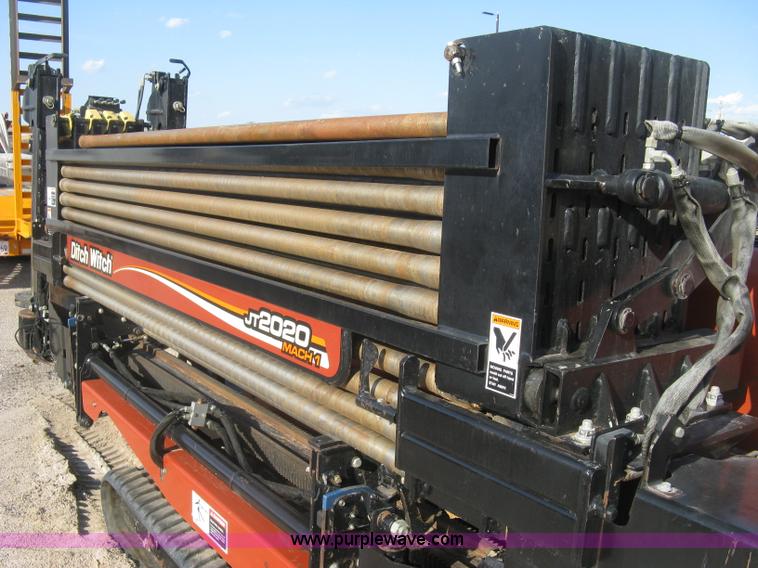 image for item E7942 2005 Ditch Witch JT2020 Mach 1 directional drill