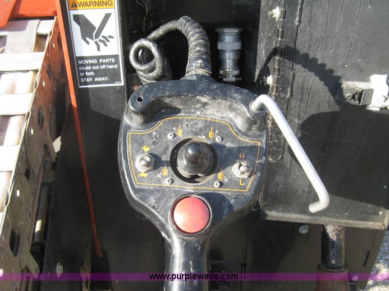 image for item E7942 2005 Ditch Witch JT2020 Mach 1 directional drill