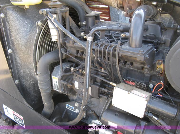 image for item E7942 2005 Ditch Witch JT2020 Mach 1 directional drill