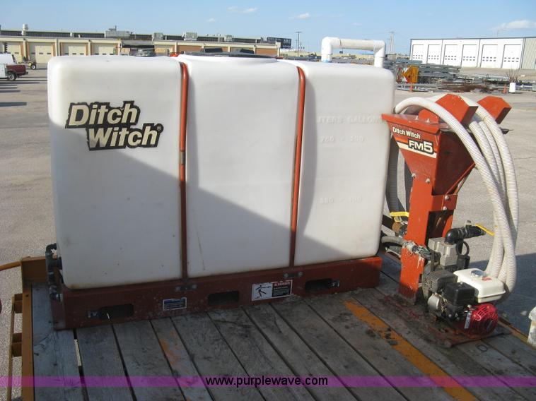 image for item E7942 2005 Ditch Witch JT2020 Mach 1 directional drill