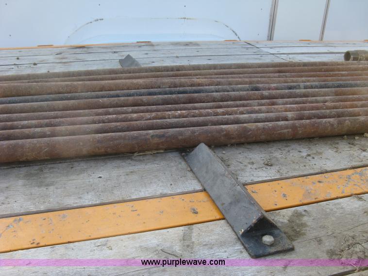 image for item E7942 2005 Ditch Witch JT2020 Mach 1 directional drill