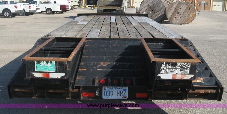 image for item E7943 2000 Felling FT32 equipment trailer