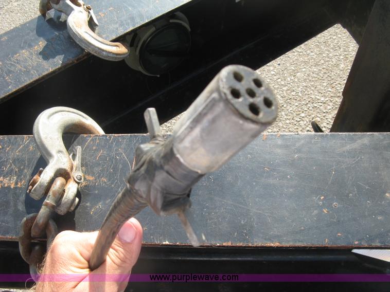 image for item E7943 2000 Felling FT32 equipment trailer