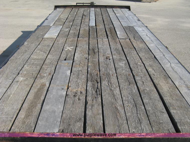 image for item E7943 2000 Felling FT32 equipment trailer