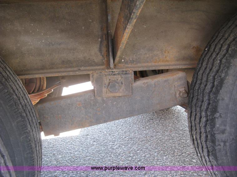 image for item E7943 2000 Felling FT32 equipment trailer