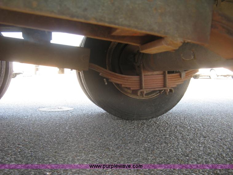 image for item E7943 2000 Felling FT32 equipment trailer