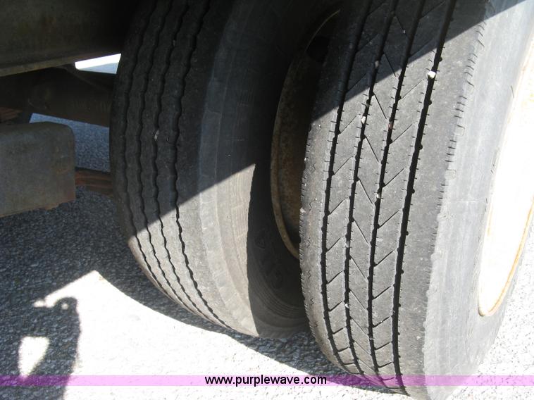 image for item E7943 2000 Felling FT32 equipment trailer