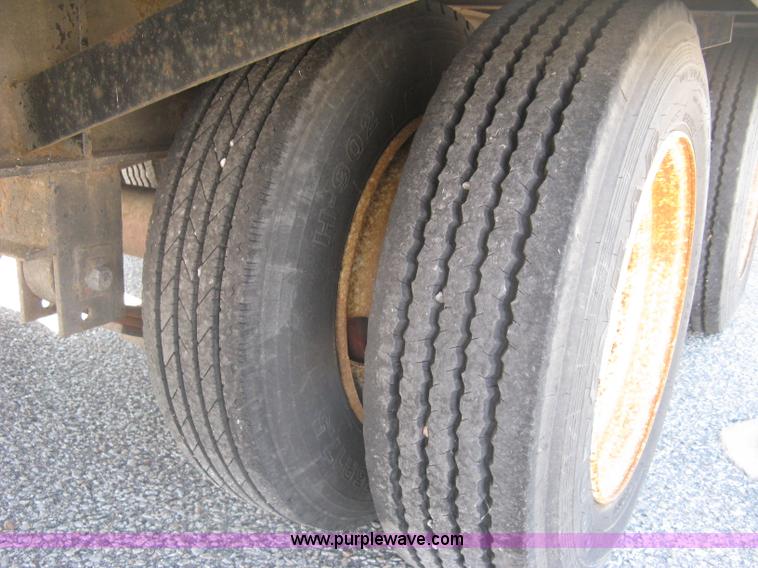 image for item E7943 2000 Felling FT32 equipment trailer