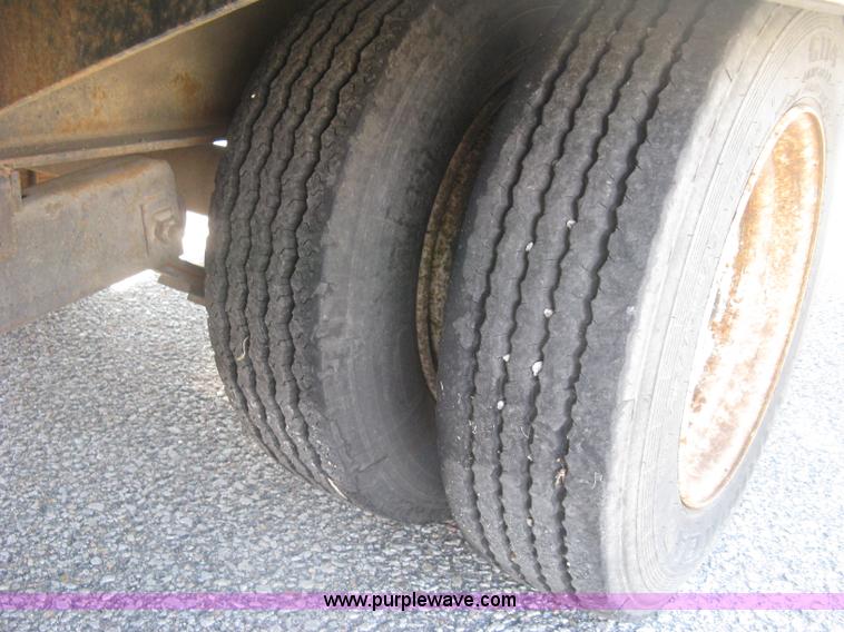 image for item E7943 2000 Felling FT32 equipment trailer