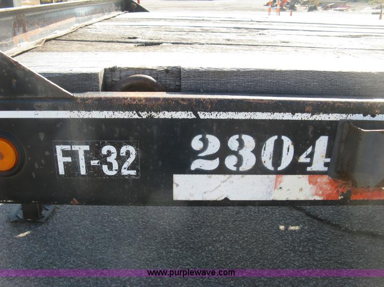 image for item E7943 2000 Felling FT32 equipment trailer