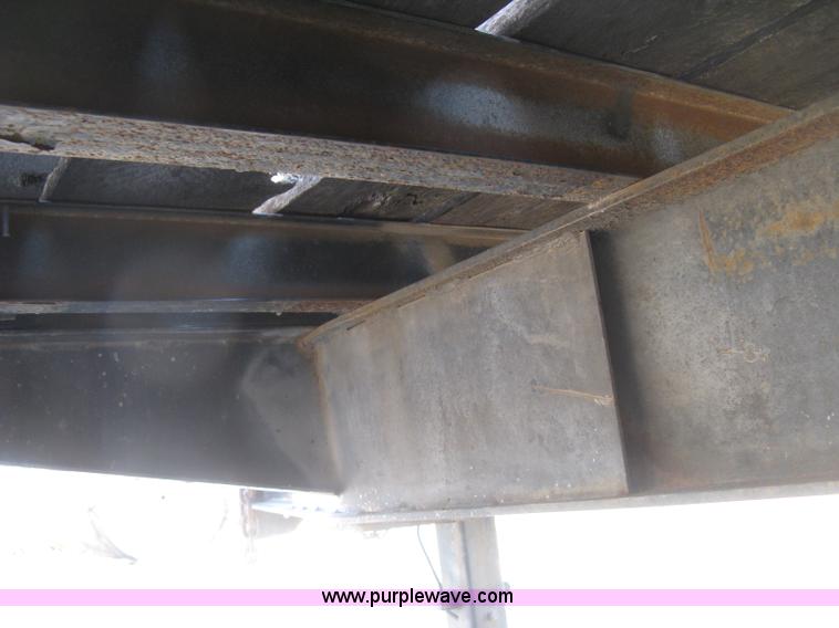 image for item E7943 2000 Felling FT32 equipment trailer