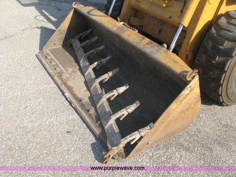 image for item E7944 1996 Case 1845C skid steer