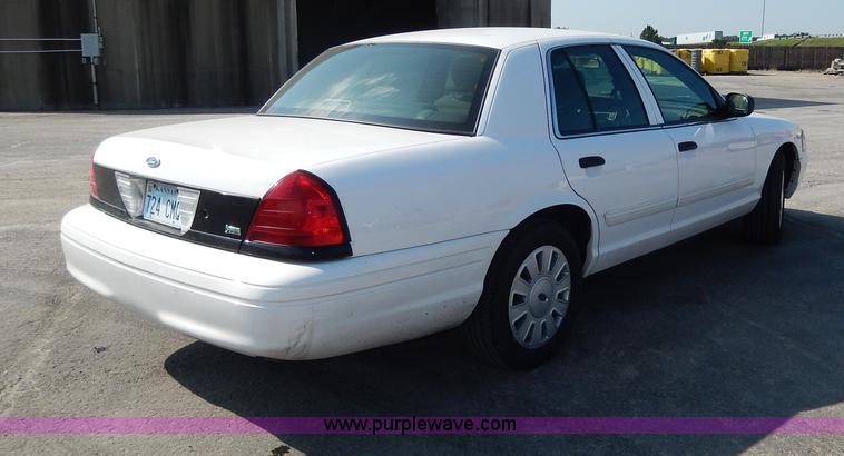 image for item H9746 2010 Ford Crown Victoria Police Interceptor
