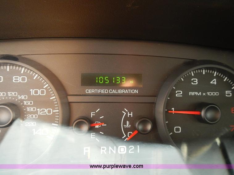 image for item H9746 2010 Ford Crown Victoria Police Interceptor