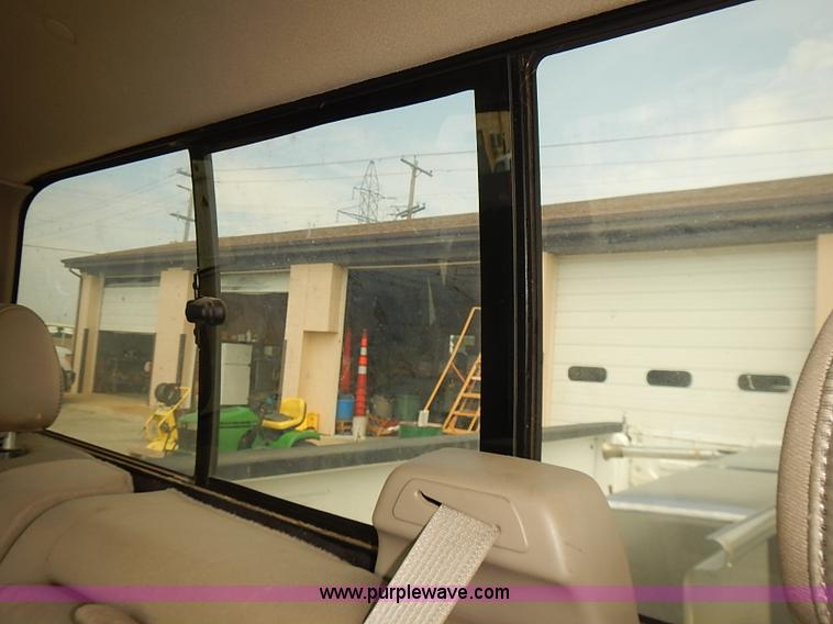 image for item I5485 2008 Ford F250 Super Duty XLT Crew Cab pickup truck