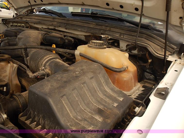 image for item I5485 2008 Ford F250 Super Duty XLT Crew Cab pickup truck